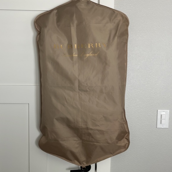 Burberry Brit puffy jacket - Picture 16 of 16